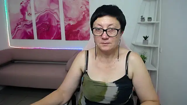 EmilyL0ve élő XXX-chatje