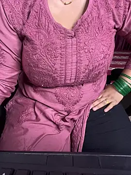 DarlingRuby লাইভ XXX চ্যাট