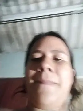 sol_miluna2 Adlı Modelin Canlı XXX Sohbeti