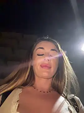 แชท XXX สดของ IsabellaEtthan