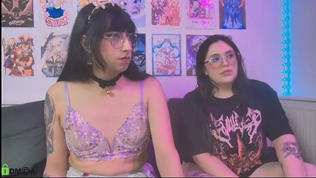 snowblack_'s Live XXX Chat