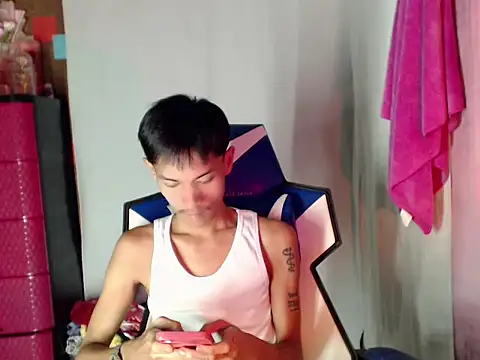 riks_tyler Live XXX Chat