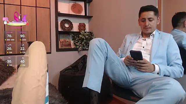 kevin_23_'s Live XXX Chat