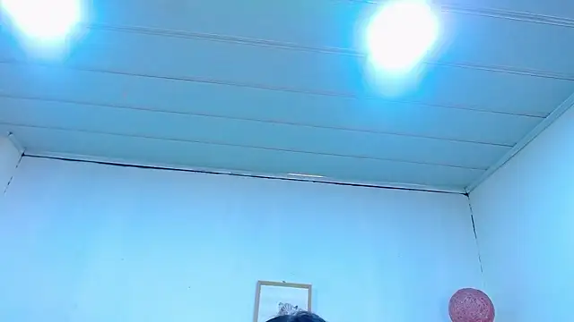 צ'אט XXX בשידור חי של candy_lux_