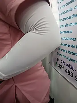 SOFIA-11_'s Live XXX Chat