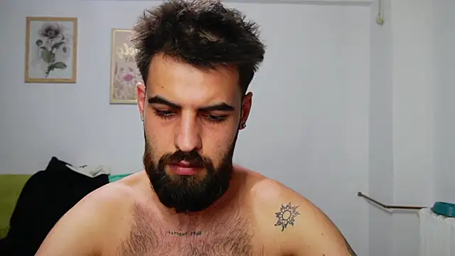 HairyRobxxxn Live XXX chat