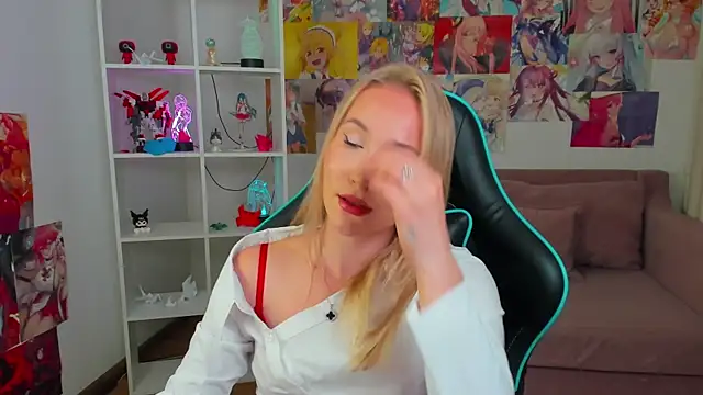 ElaraVoltage Live XXX Chat