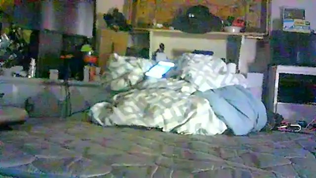 Chat XXX en directo de CR3M3_FIR3