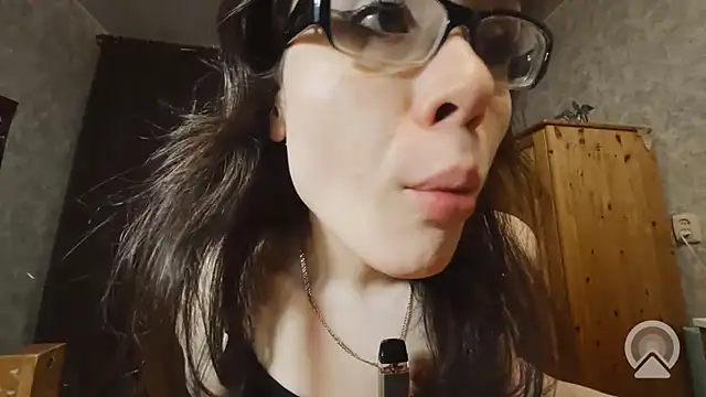 RachelSavのライブXXXチャット