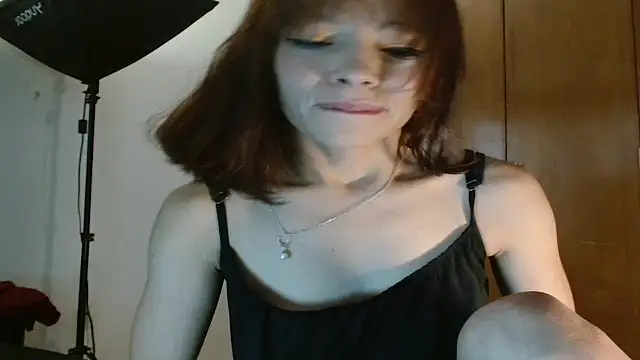 MINI_Petite Chat XXX live