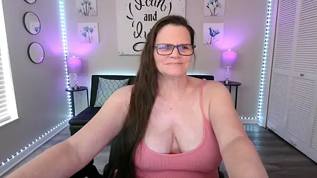 צ'אט XXX בשידור חי של ClassySamantha