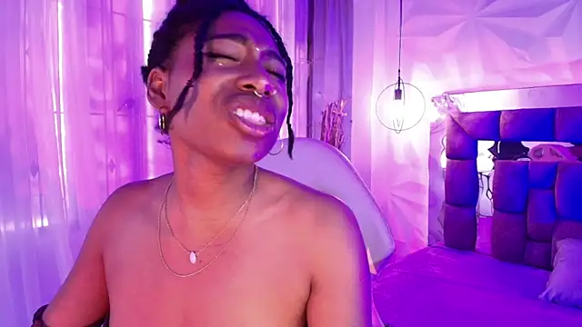 Queen_perla_'s Live XXX Chat
