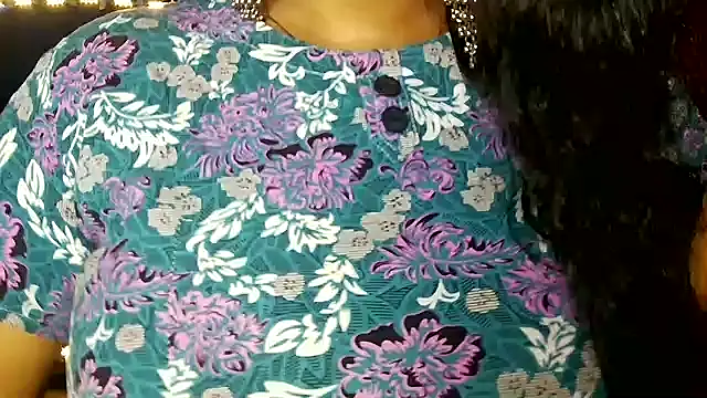 QUEEN_SAKHI1's Live XXX Chat