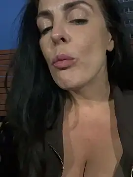 BritishKimi live XXX chat