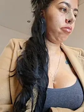 Chatroom XXX en direct de Luianna