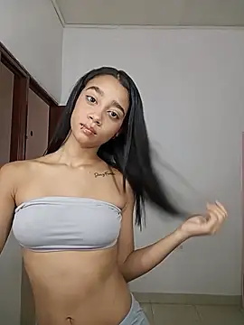 Zoe_Sweett18 élő XXX-chatje