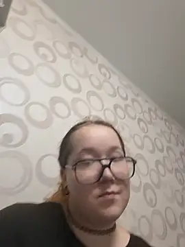 FionaDior Adlı Modelin Canlı XXX Sohbeti