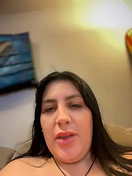 Vicky_Sixx XXX чат на живо