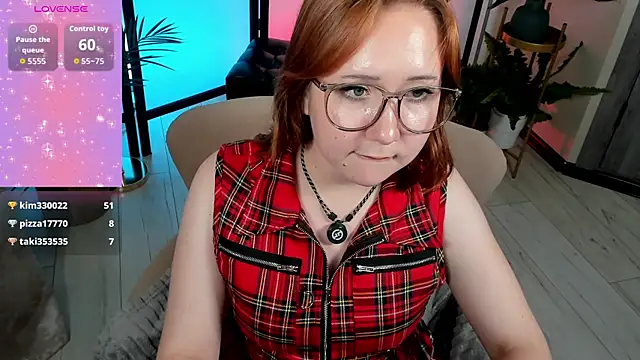 XXX chat uživo modela Daisy_Daylark