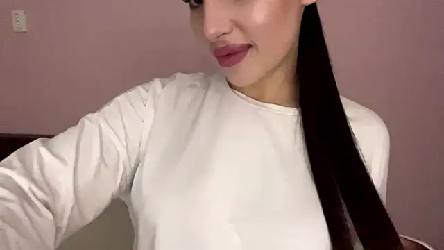 Leylanda XXX чат на живо