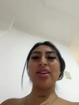 دردشة JessikaHoot الجنسية المباشرة