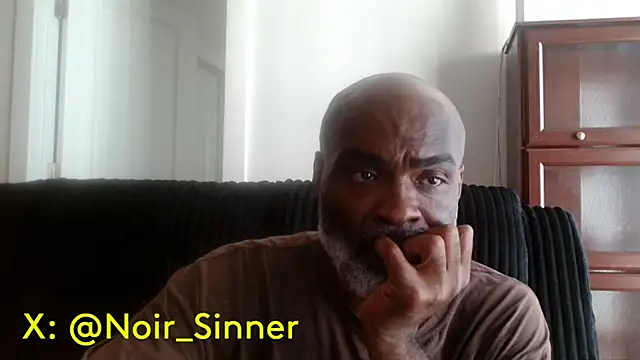 sinnernoir Show in webcam