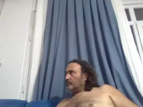 enginbasar Adlı Modelin Canlı XXX Sohbeti