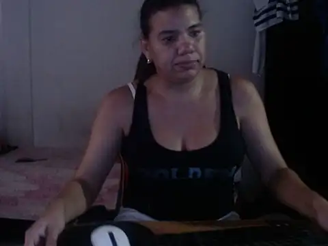 Adriana_0312's Live XXX Chat