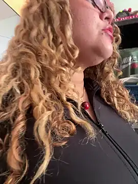 ROSALIASSHOP: απευθείας συνομιλία ΧΧΧ