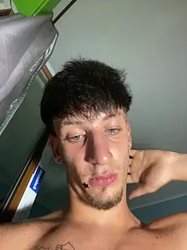 Leonardo0606's Webcam Show