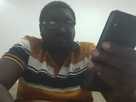 afrocamshooter Adlı Modelin Web Kamerası Şovu