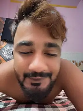 Chatroom XXX en direct de Dasiboy35