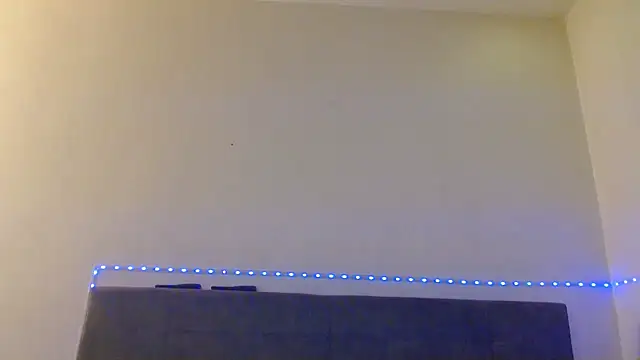 LoraBelle12's Live XXX Chat
