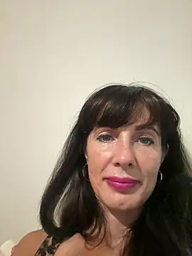 LadyLuxLover's Live XXX Chat