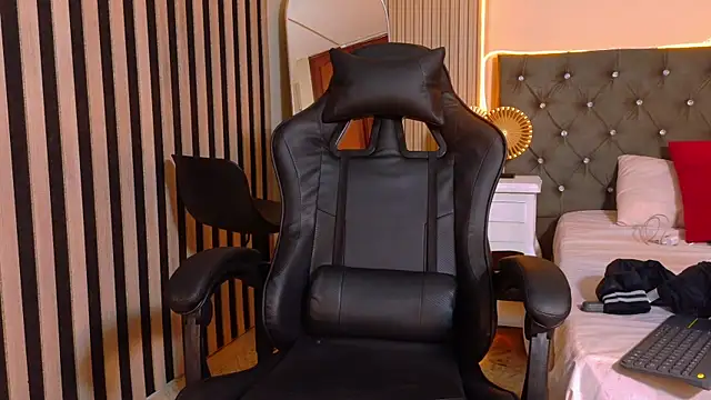 Chat +18 de Alex_Bloom ao vivo