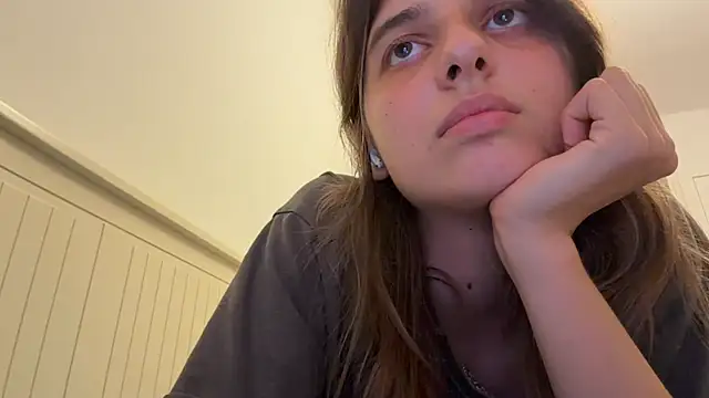 XXX chat uživo modela ActaedCottage