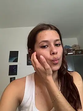 Czat XXX na żywo – Vaiolet_H25T