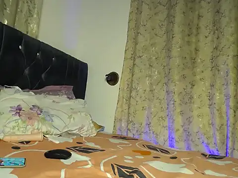 KlaraCandy Show in webcam