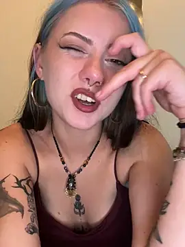 XXX chat uživo modela sami_zone
