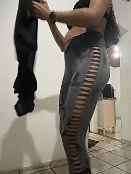 bruxinha01 Adlı Modelin Canlı XXX Sohbeti