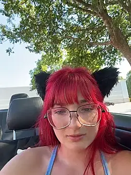 urpuppymoon Adlı Modelin Canlı XXX Sohbeti