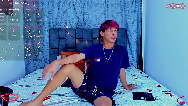 Show modela IhanKing na web-kameri