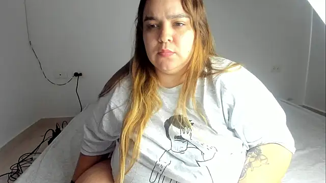 צ'אט XXX בשידור חי של Blondylicious