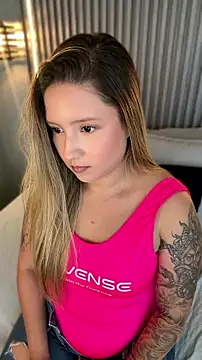MiaPetit_ Chat XXX in diretta