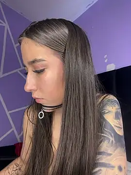 Chat XXX en directo de _Luuna
