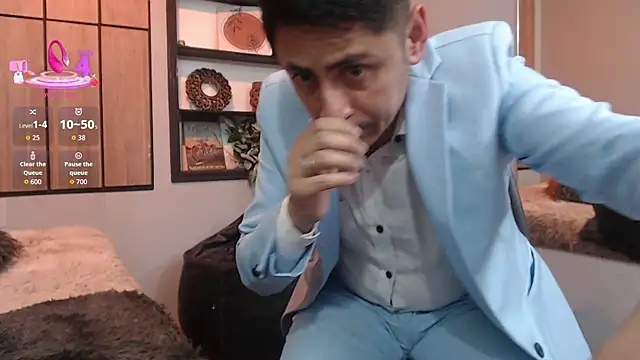 kevin_23_ Chat XXX in diretta