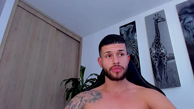 Santos_ramirez1 live XXX chat