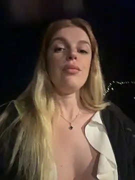 HarrietDart webcam show