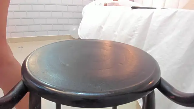 Aura_sander4u's Live XXX Chat