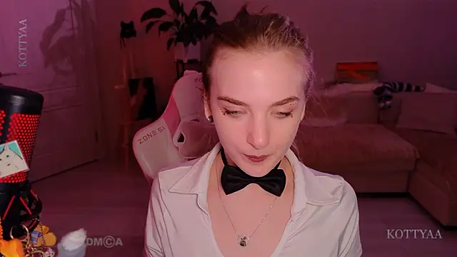 -Kottyaa- Adlı Modelin Canlı XXX Sohbeti